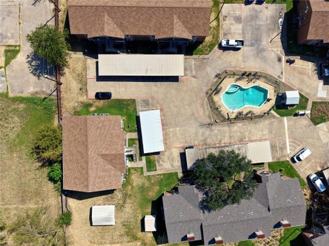 Tiny photo for 849 S GUN BARREL Lane #E4, Gun Barrel City, TX 75156 (MLS # 21396785)