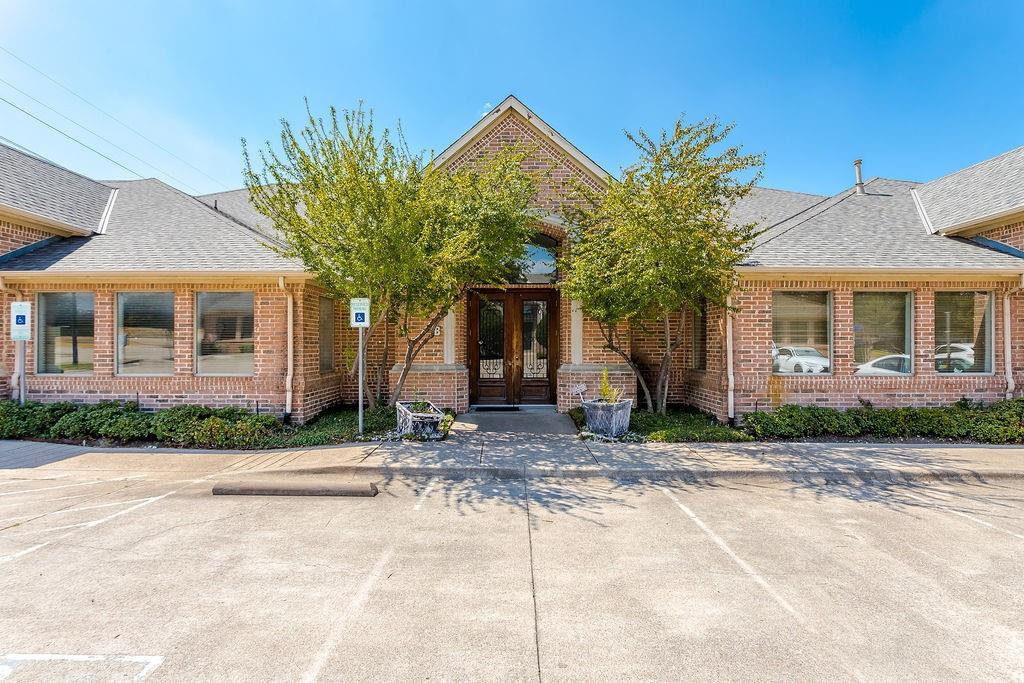 5212 Village Creek Dr Drive B