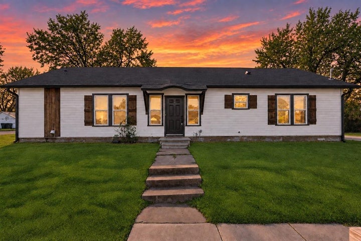 Photo 1 of 27 — 3100 N 27th Street, Waco, TX 76708