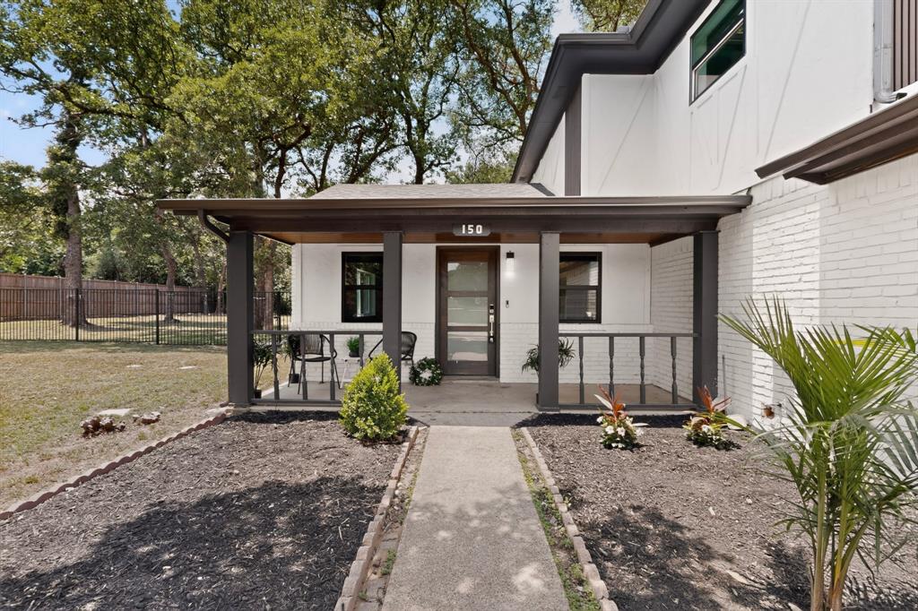 150 S Woodland Trail
