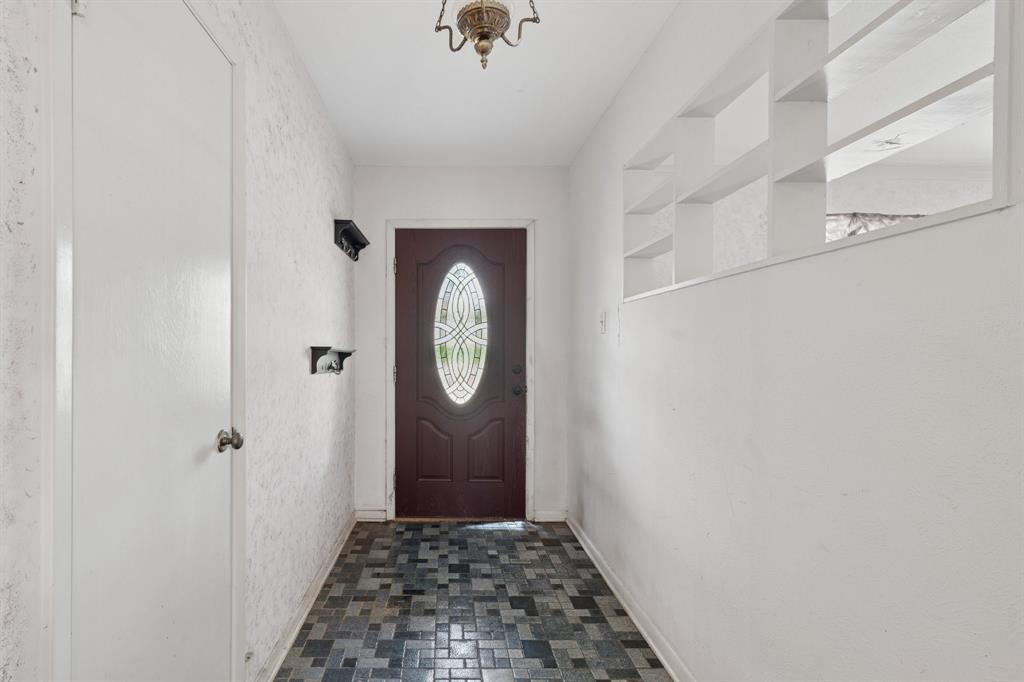 305 Bluebonnet Drive