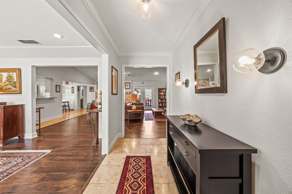 405 Valley Glen Drive