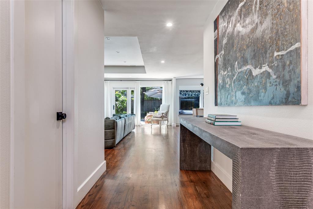 7838 Southwestern Boulevard