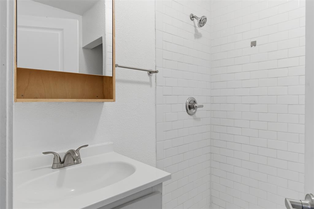 DLAMAR1-2 - Residential Lease