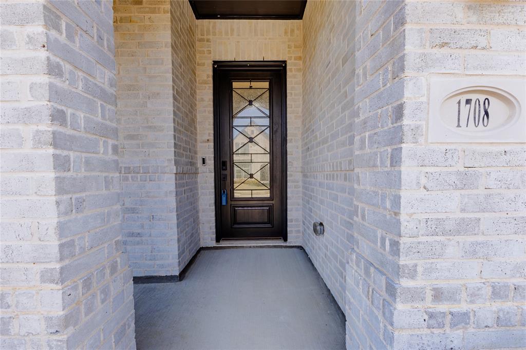 1708 Buttercup Avenue