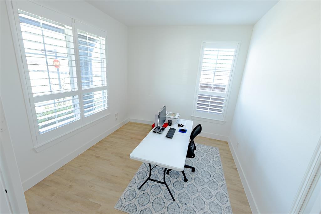 1708 Buttercup Avenue