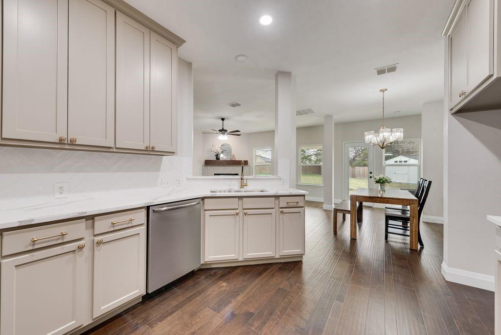 Oak Hollow Estates - Residential