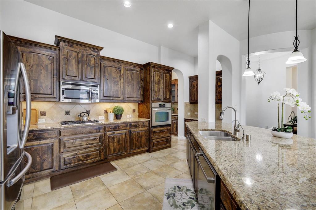 Sunset Pointe Ph Eighteen - Residential