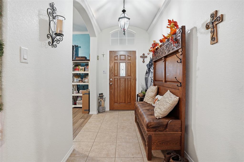 568 Willowview Drive