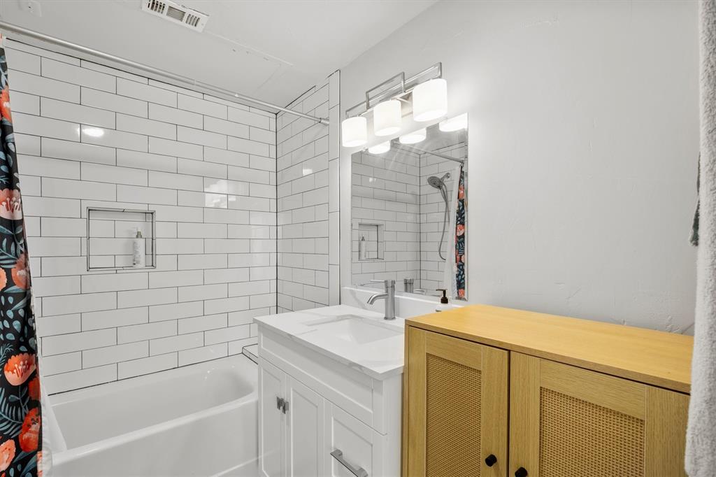 Lakeshore Condo - Residential