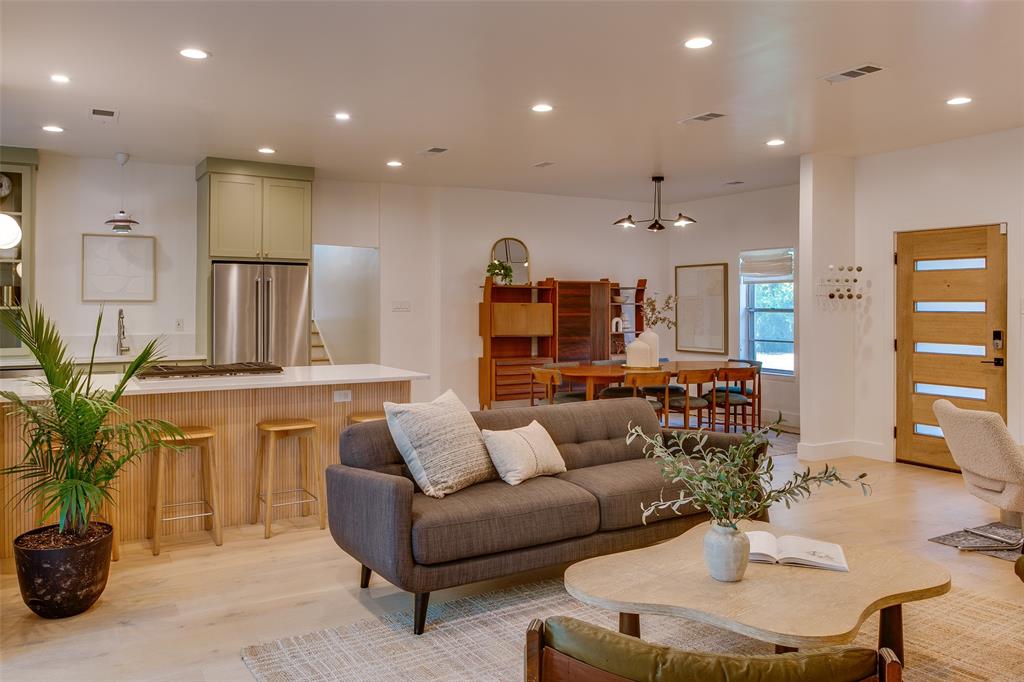 6040 N Jim Miller Road