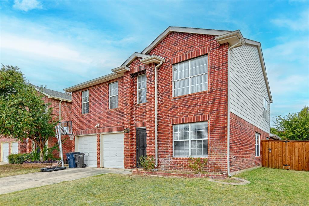 9053 Blue Ridge Trl, Fort Worth, TX, 76118