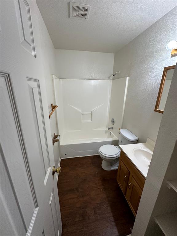 PECAN TRALZ - Residential Lease