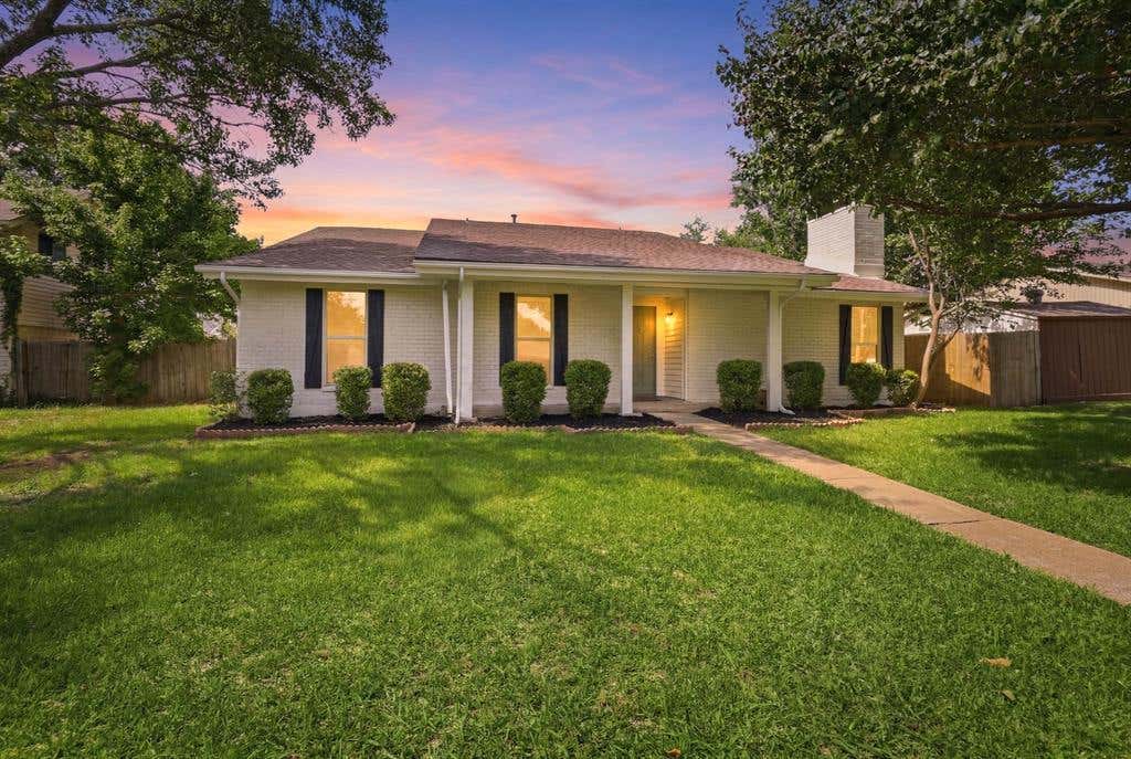 Photo of 2604 Peppertree Place, Plano, TX 75074 (MLS # 21304436)