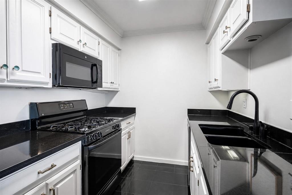 Photo of 3883 Turtle Creek Boulevard #1203, Dallas, TX 75219 (MLS # 21374726)