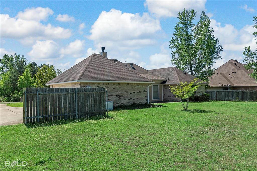 Haughton, Louisiana 71037, United States, 4 Bedrooms Bedrooms, ,3 BathroomsBathrooms,Residential,Pending,105610