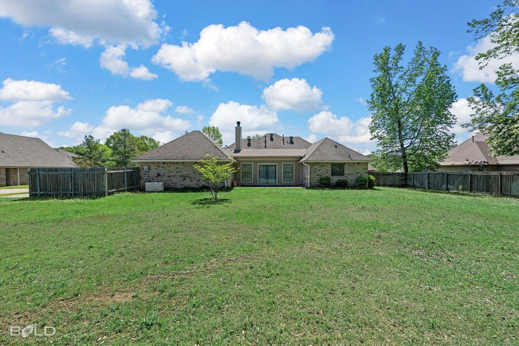 Haughton, Louisiana 71037, United States, 4 Bedrooms Bedrooms, ,3 BathroomsBathrooms,Residential,Pending,105610