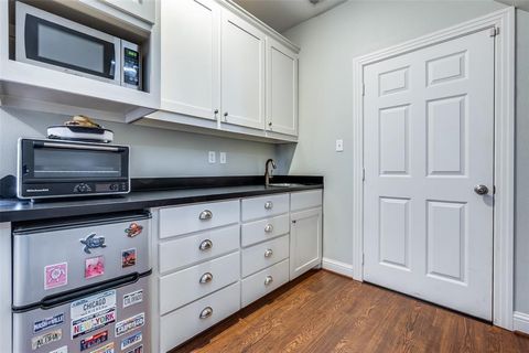 Tiny photo for 4557 Lorraine Avenue, Highland Park, TX 75205 (MLS # 21152237)