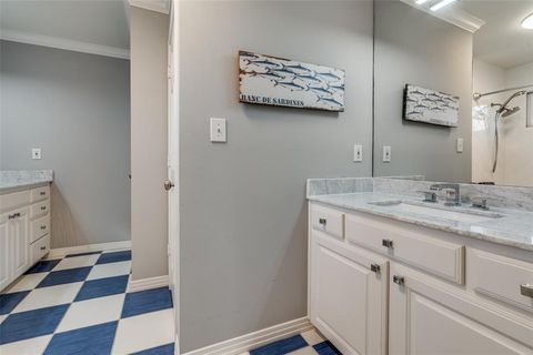 Tiny photo for 4557 Lorraine Avenue, Highland Park, TX 75205 (MLS # 21152237)