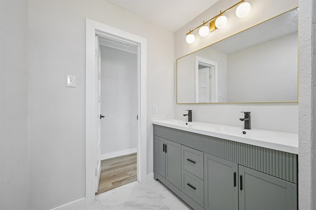 S4380 ORIG TOWN OF COMMERCE - Residential