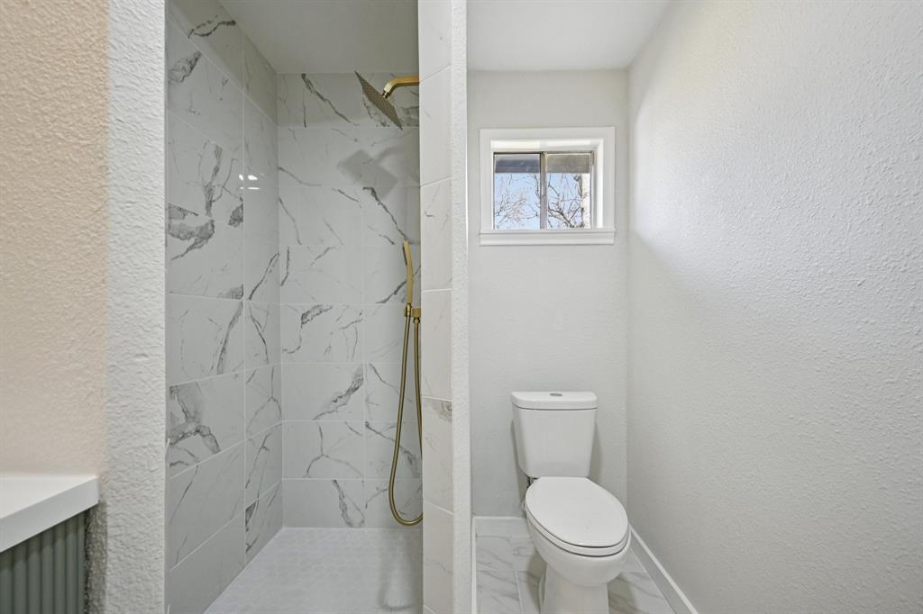 S4380 ORIG TOWN OF COMMERCE - Residential