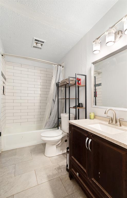 A832 J T SCOTT SURVEY TRACT 8, 5.501 ACRES - Residential