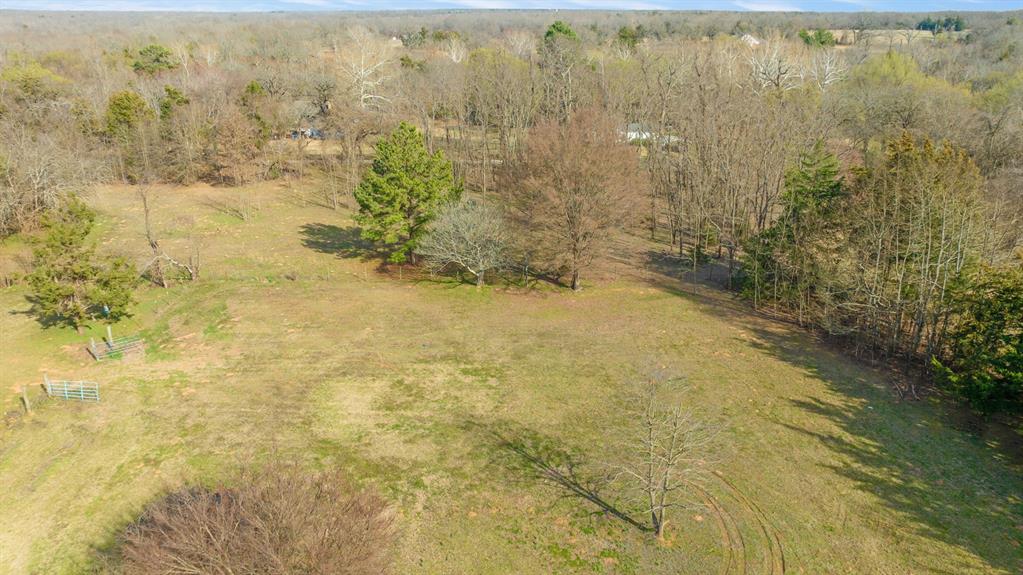 A832 J T SCOTT SURVEY TRACT 8, 5.501 ACRES - Residential