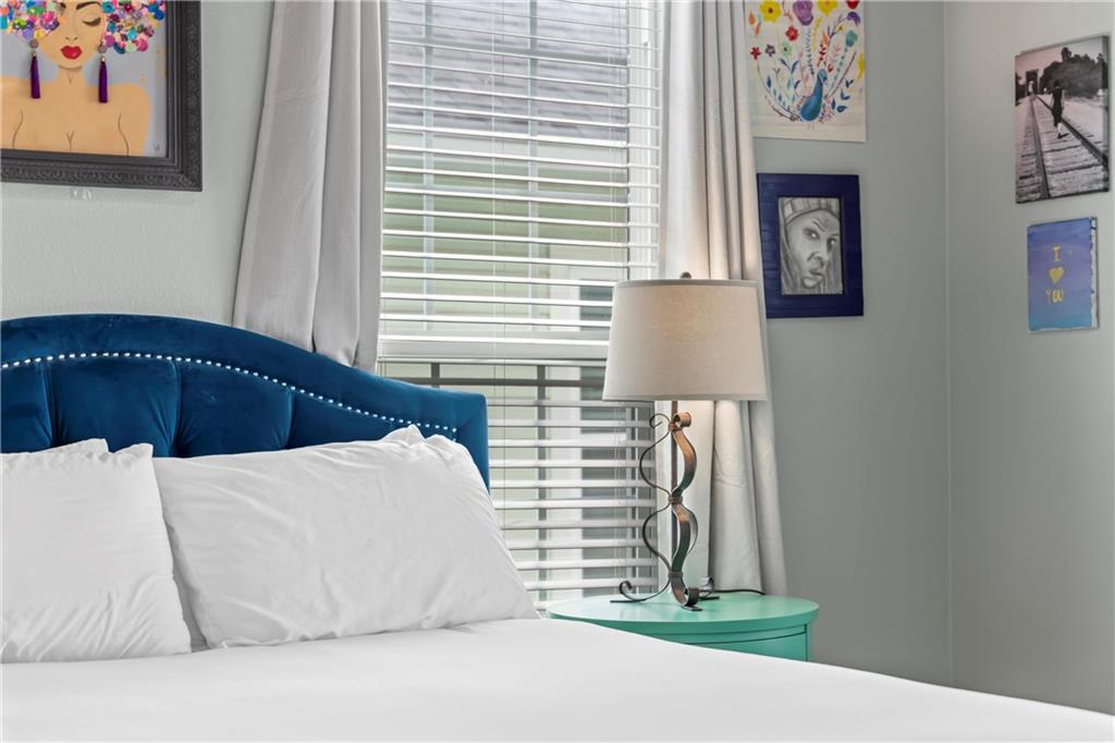 ROSS TR - Residential