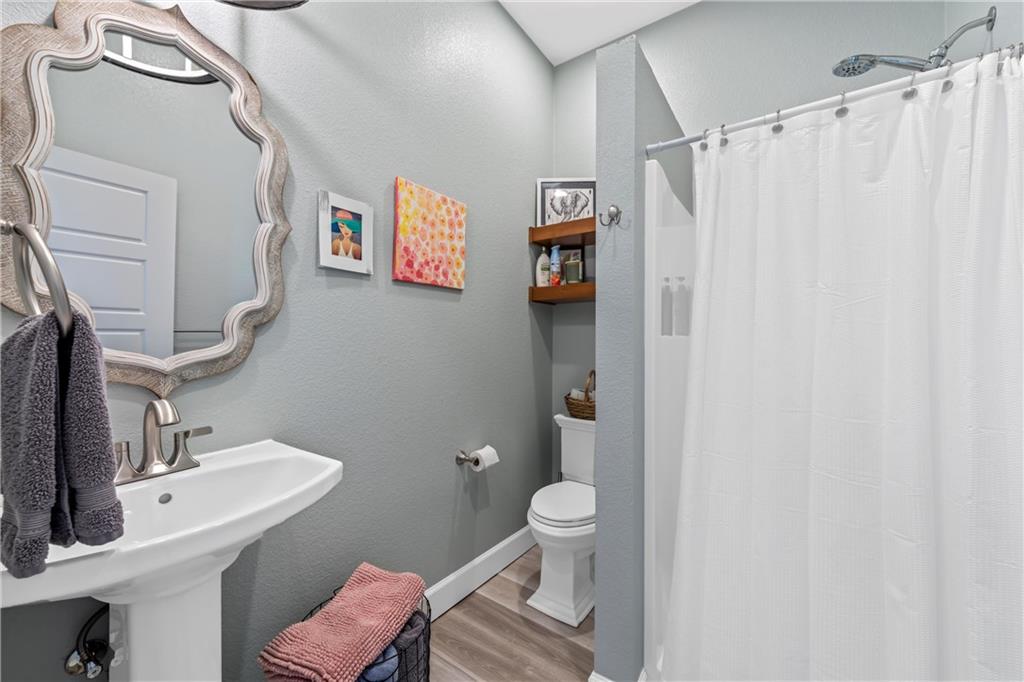 ROSS TR - Residential