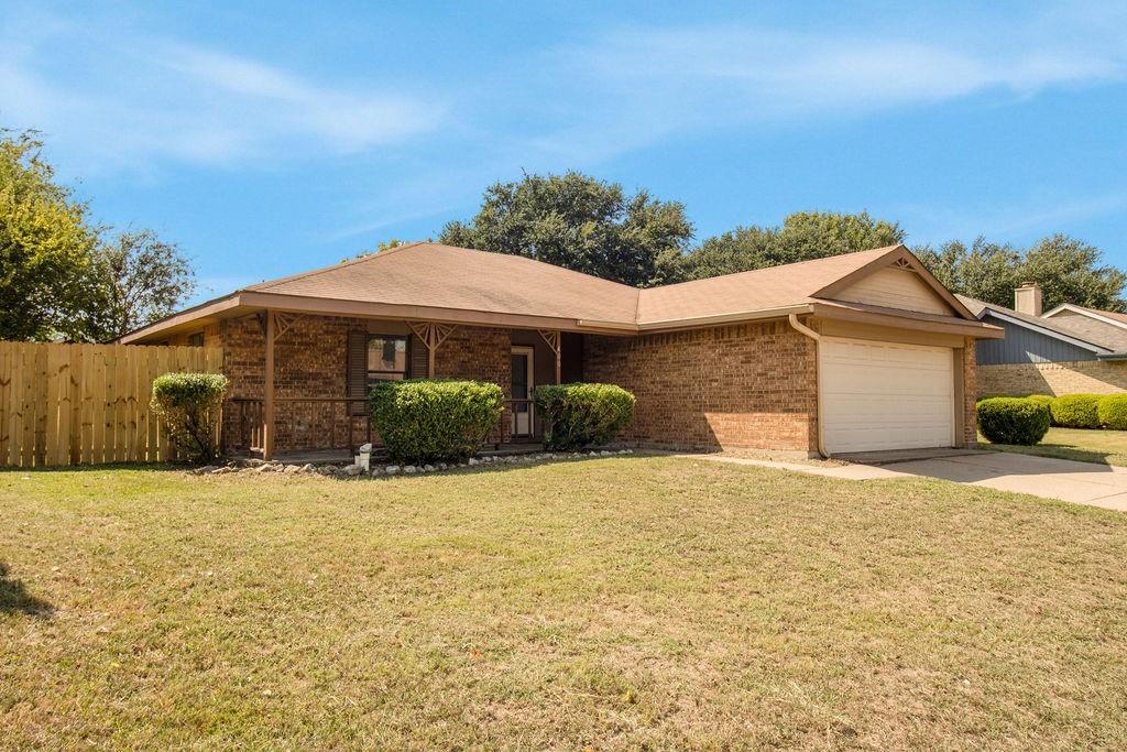 400 Kalmia Drive