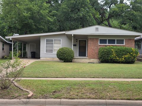 Photo of 4720 Driskell Boulevard, Fort Worth, TX 76107 (MLS # 21264526)