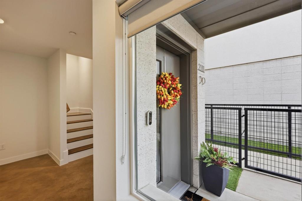 2111 Bennett Avenue 30