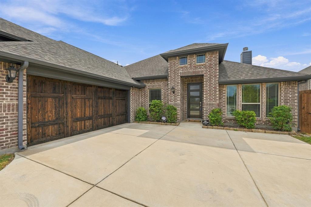 3010 Holland Lane