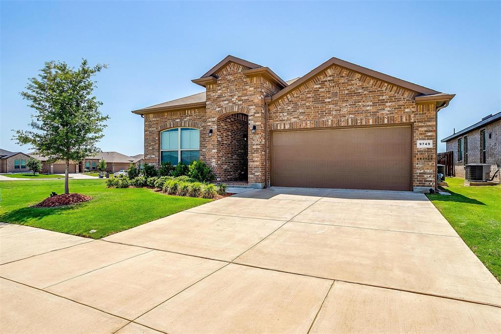 Hawthorns Mdws - Residential Lease