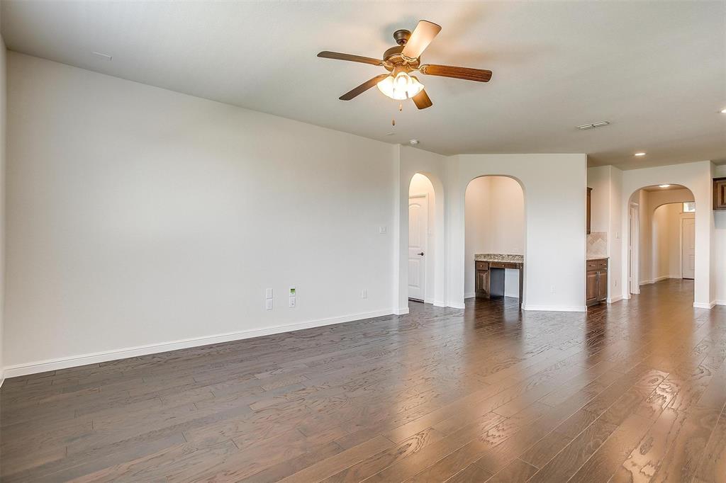 Hawthorns Mdws - Residential Lease