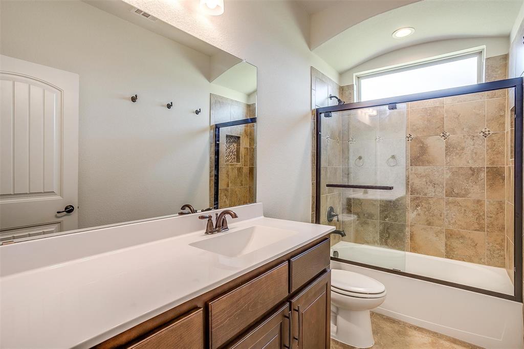 Hawthorns Mdws - Residential Lease