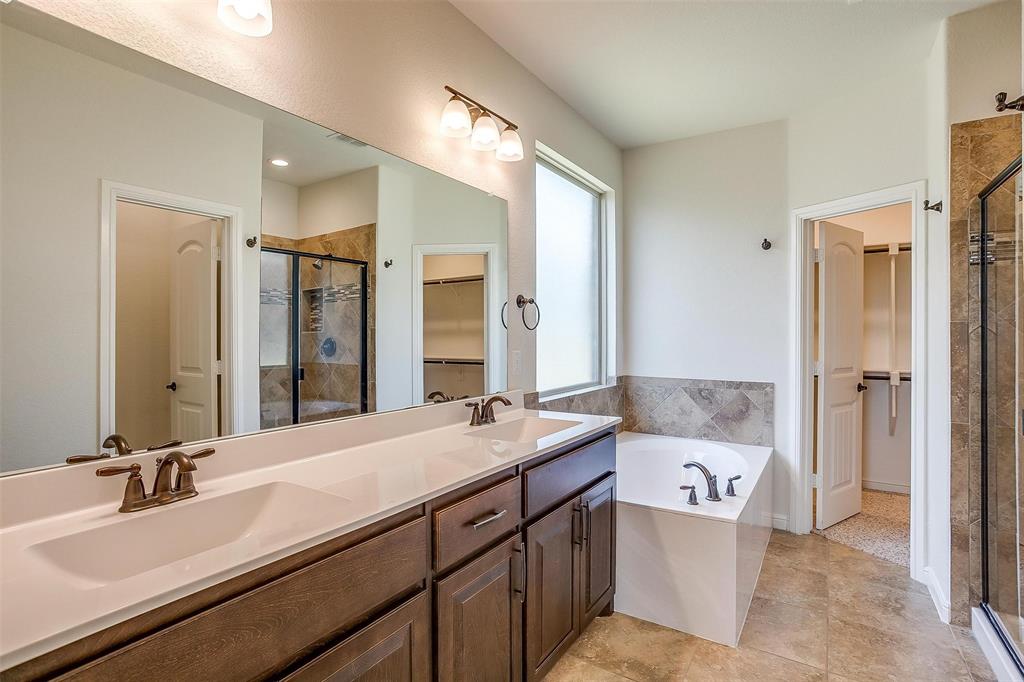 Hawthorns Mdws - Residential Lease