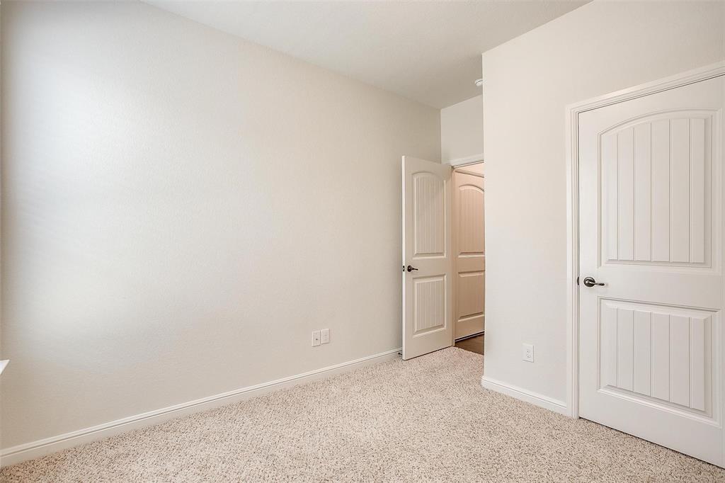 Hawthorns Mdws - Residential Lease