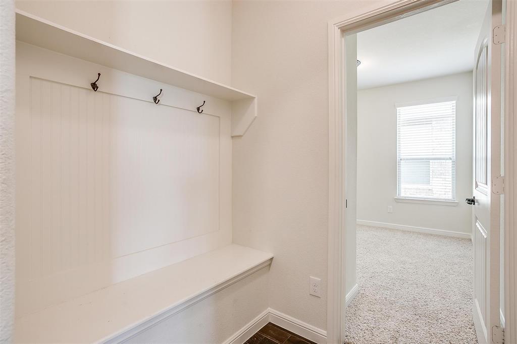 Hawthorns Mdws - Residential Lease