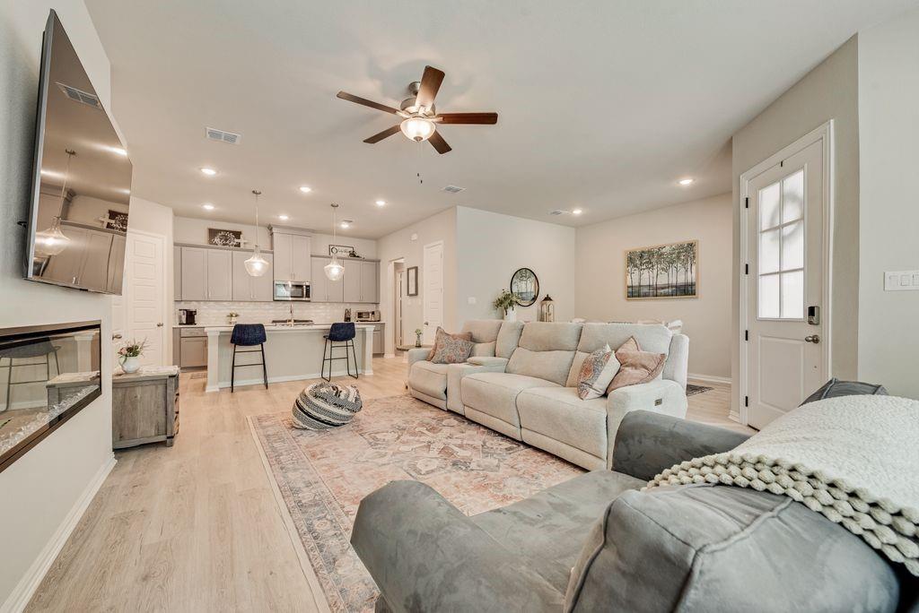 Lakeshore Terrace - Residential