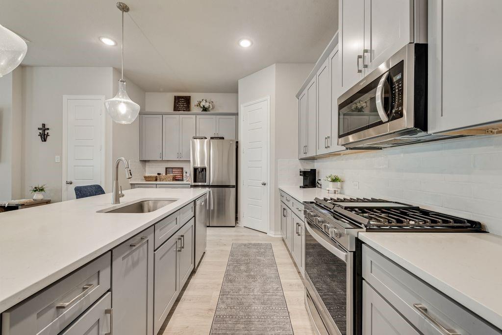 Lakeshore Terrace - Residential