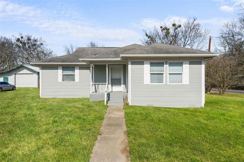 1145 Jefferson Road Paris TX 75460