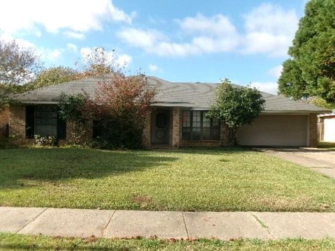 Photo of 7622 Brookhaven Way, Shreveport, LA 71105 (MLS # 21131787)