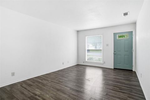 Tiny photo for 335 Freeman Street, Mesquite, TX 75149 (MLS # 21238721)