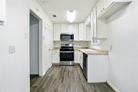 Tiny photo for 335 Freeman Street, Mesquite, TX 75149 (MLS # 21238721)