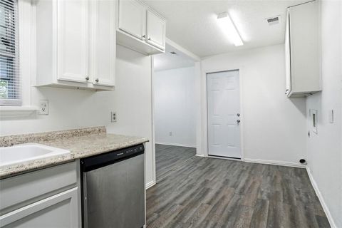 Tiny photo for 335 Freeman Street, Mesquite, TX 75149 (MLS # 21238721)