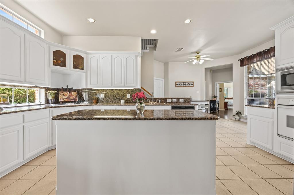 9318 Waterview Parkway