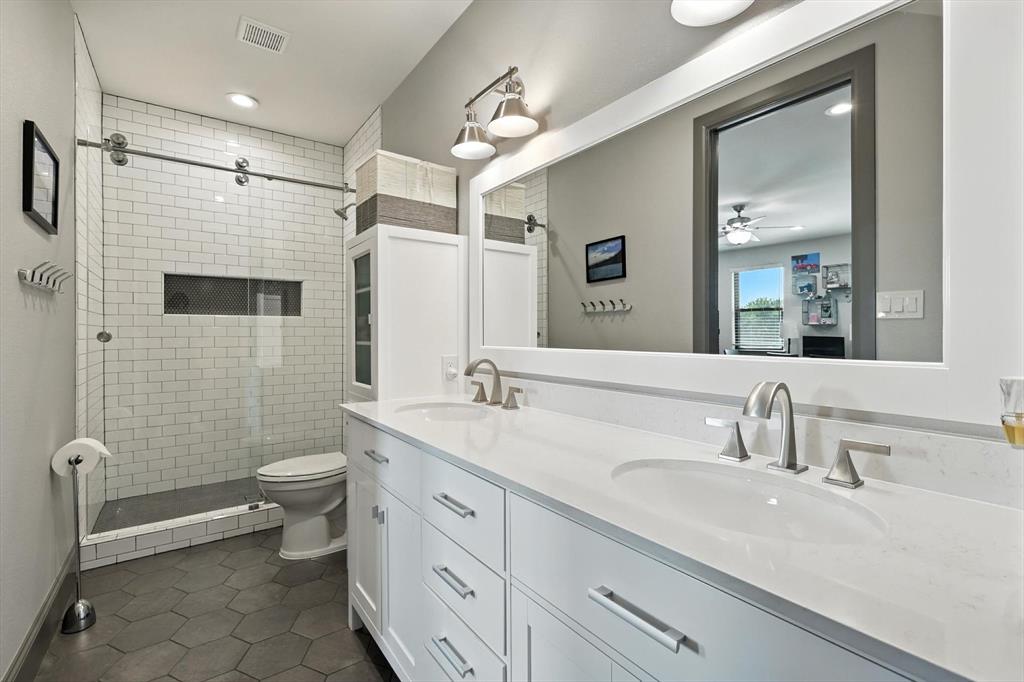 Frenchtown Manor - Residential