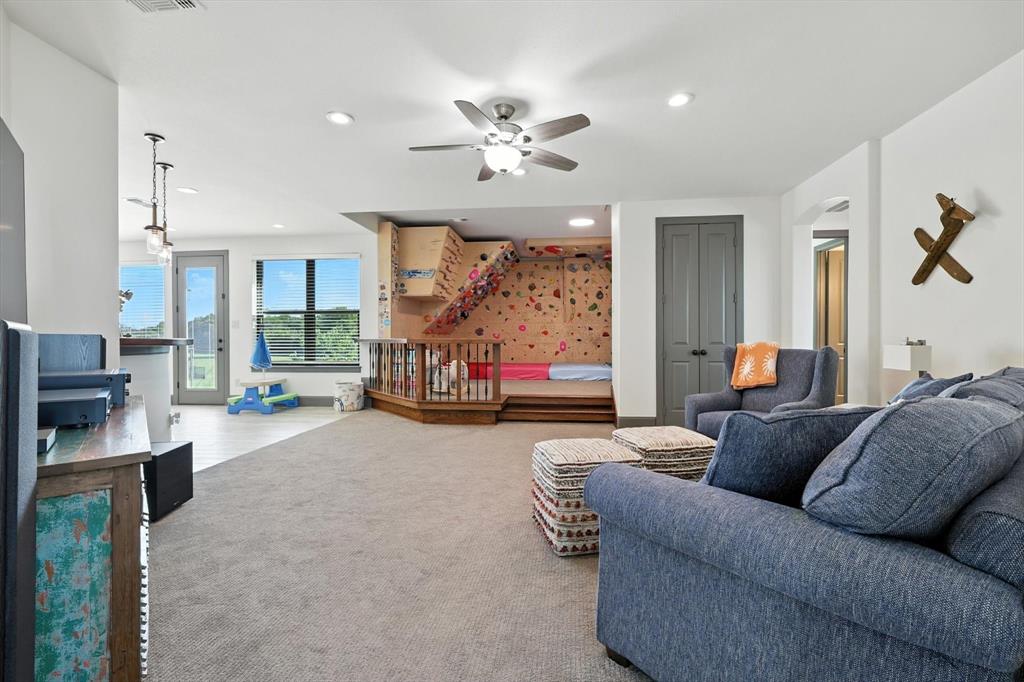 Frenchtown Manor - Residential