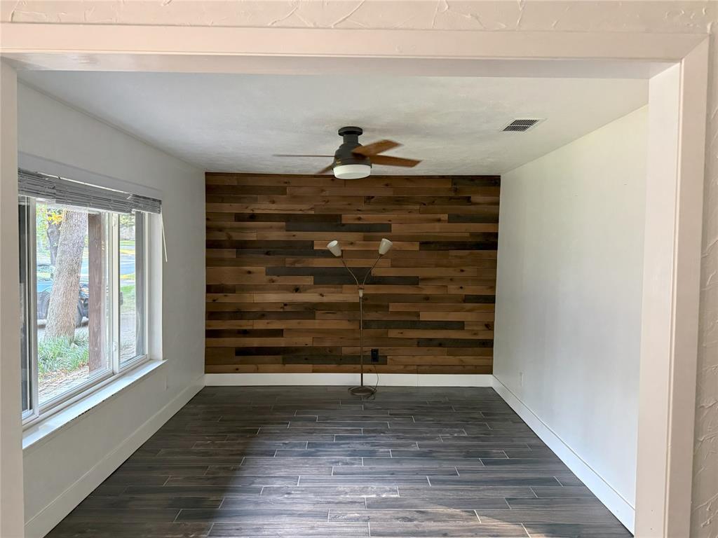 2112 Woodside Drive